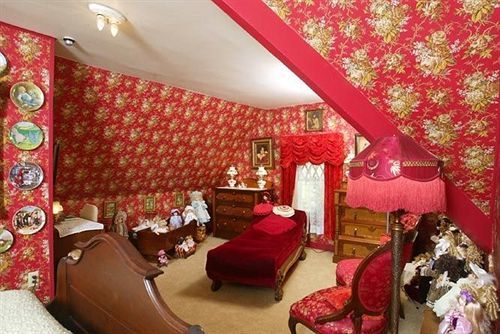 Oakenwald Terrace Hotel Chatfield Room photo